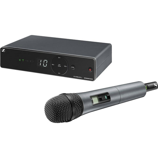 Sennheiser XSW1-825-A wireless Cardioid Microphone for singers, presenters. Integrated Antenna's with 10 Compatible channels, Quick easy setup and hassle free handling. Microphone clamp included