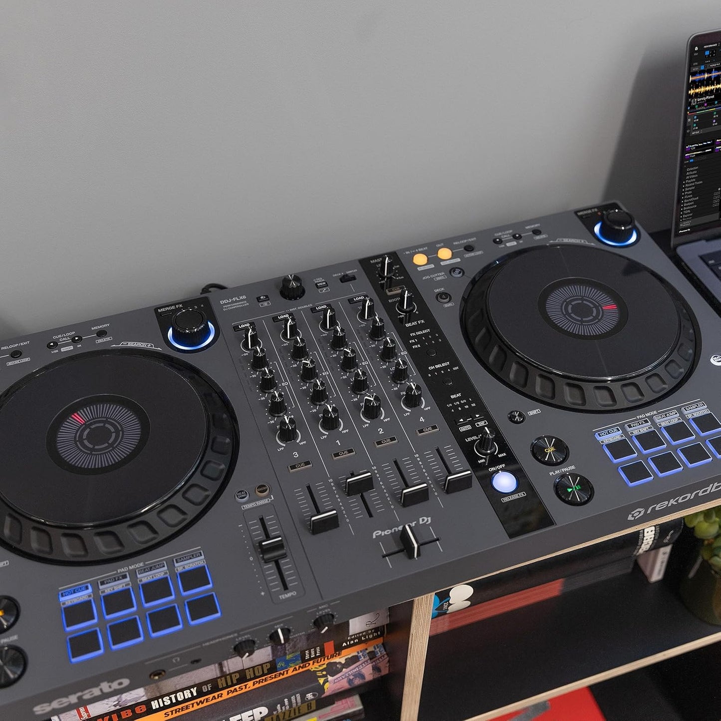 Pioneer DJ DDJ-FLX6-GT 4-deck Rekordbox and Serato DJ Controller - Graphite